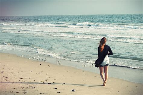 Fantasmes voyeuristes à la plage .